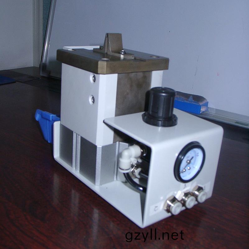 勾(gou)刀分闆機