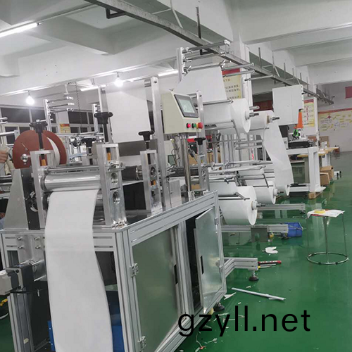 半自動折疊口罩(zhao)機(jī)CWKN95