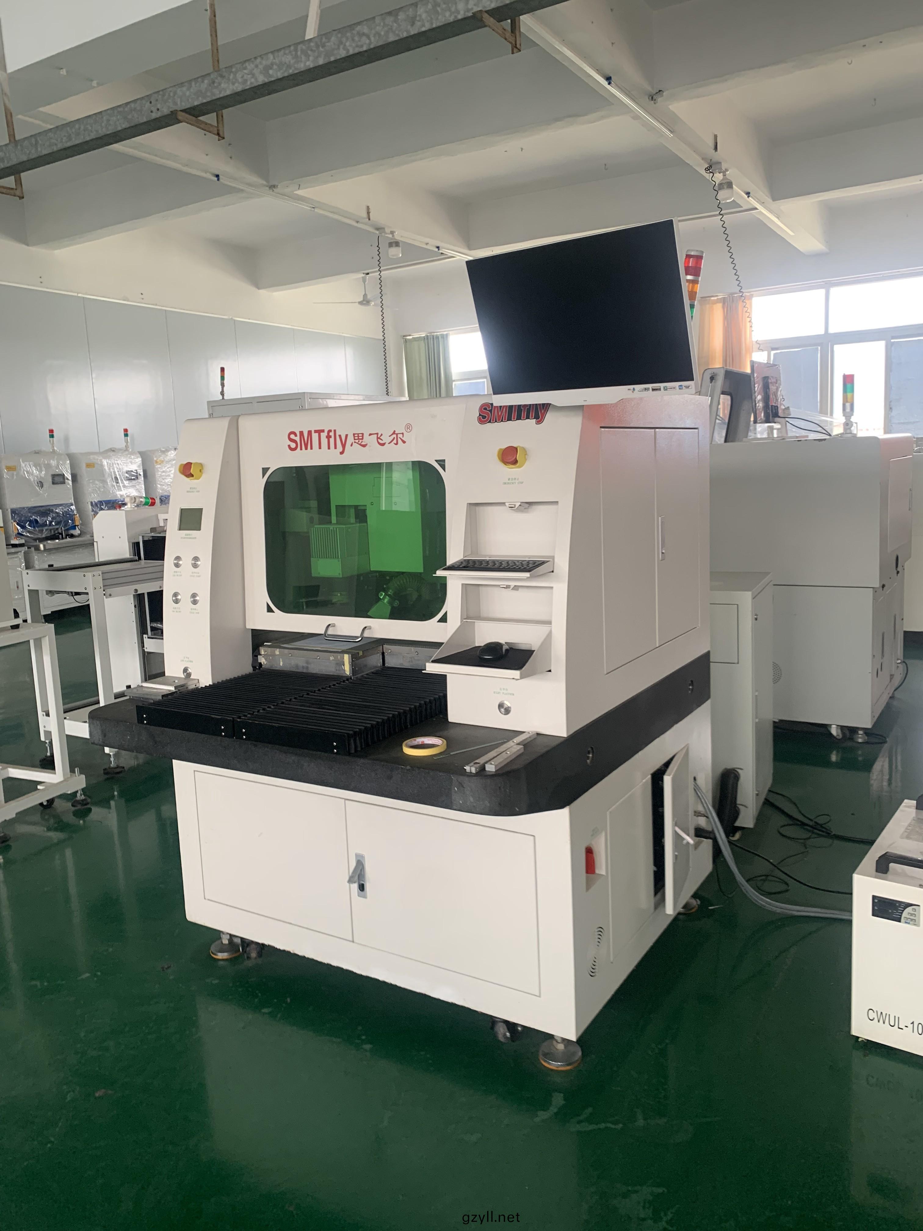 係統(tǒng)闆PCB分闆(ban)機