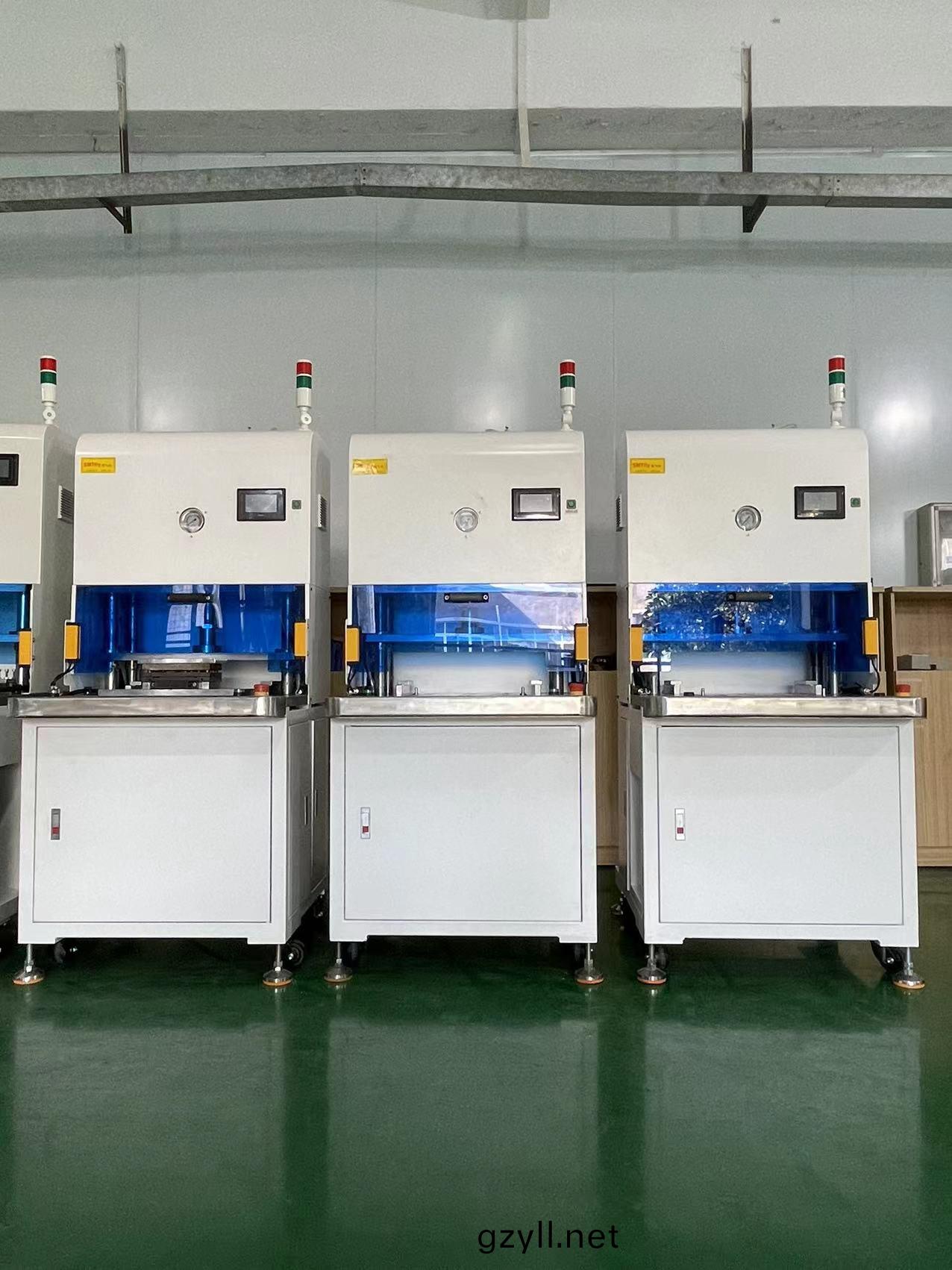 FPC衝壓分(fen)闆機(ji),輭闆衝(chong)壓(ya)分闆(ban)機,CWPE